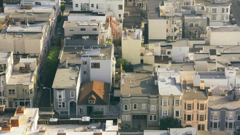 Why Is The 11Xplay Apk Not Available On Google Play?